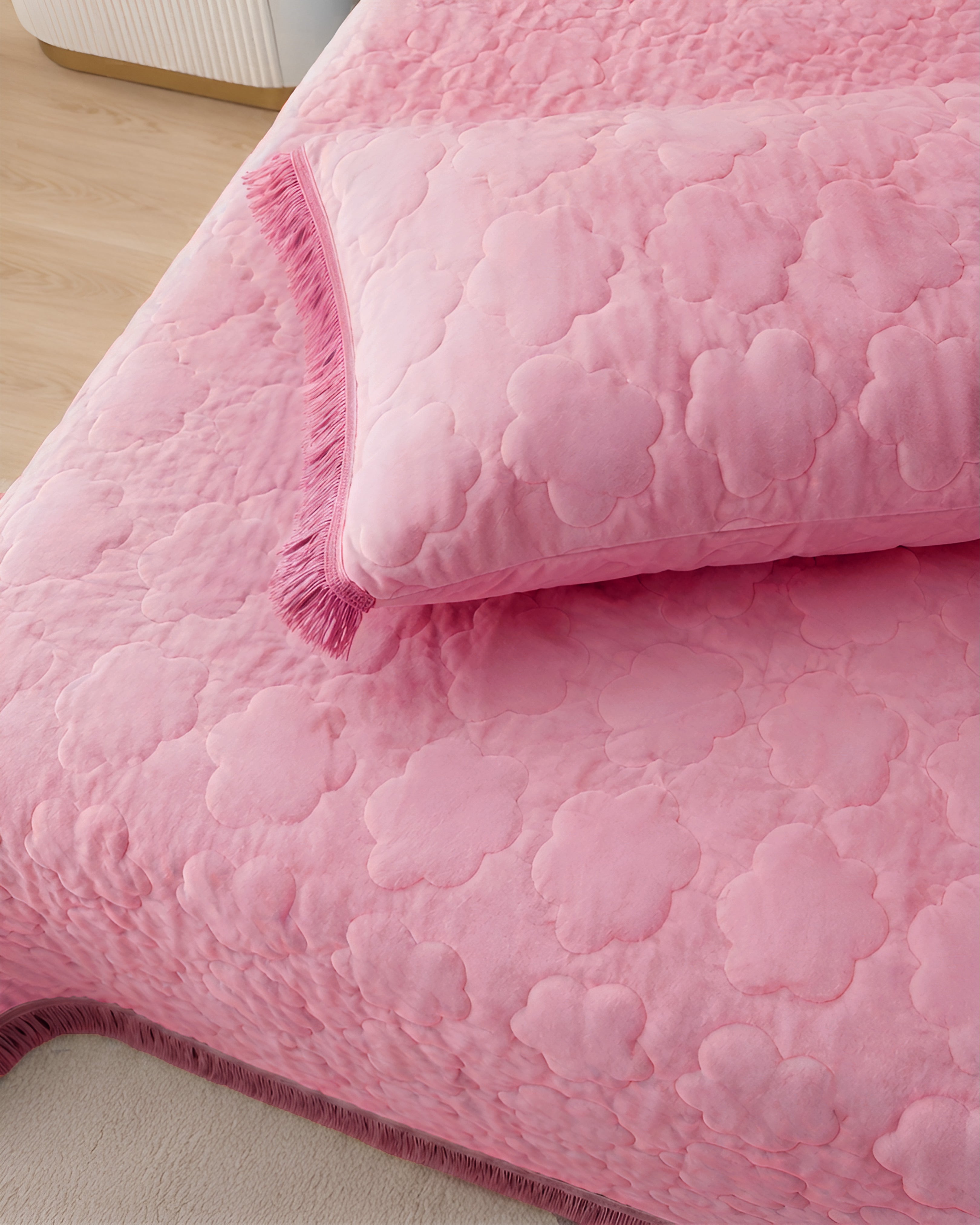 Deluxe Mink 3 Pieces Bed Set- Pink