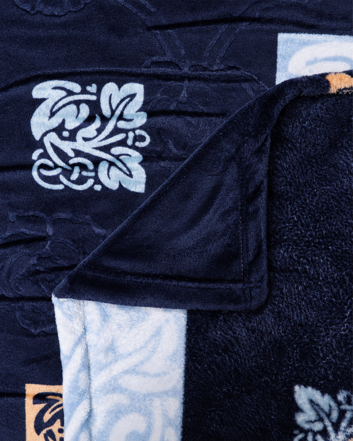 Supremo Flannel AC Blanket - Batik