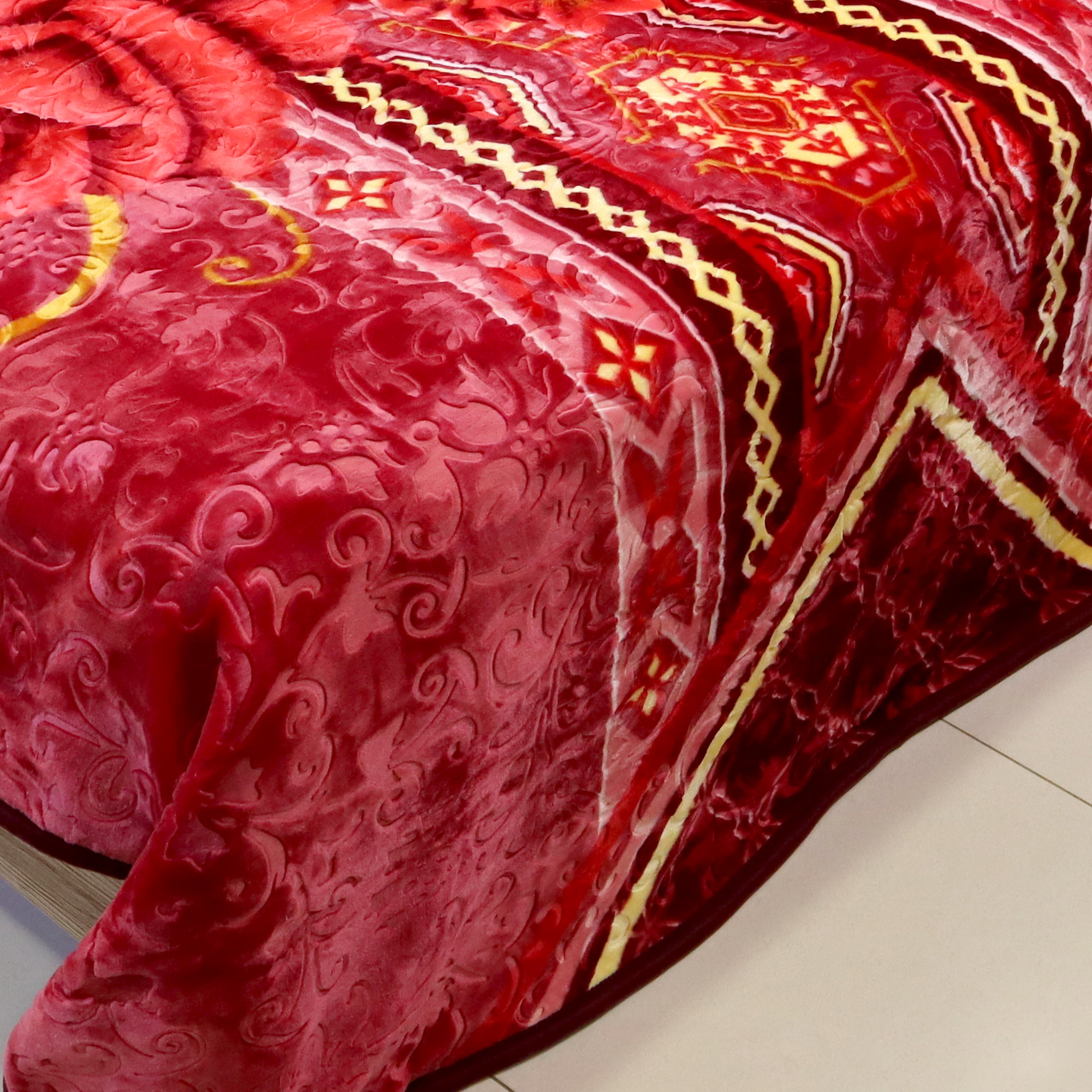 Double Bed Blankets- Heavy Weight Blanket- Artistic- Maroon Pattern