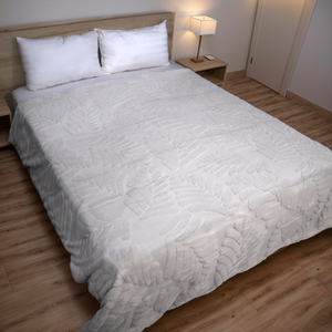 aesthetic winter Blanket / Throw online in karachi pakistan