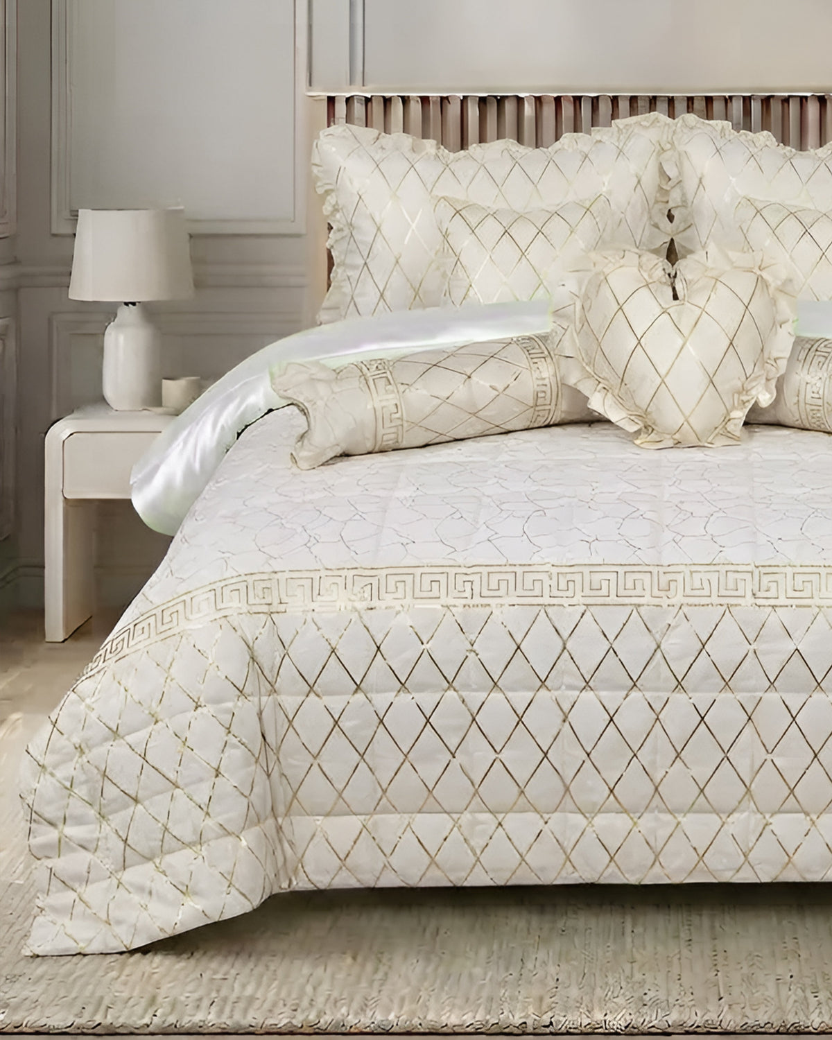 Maia 9 Pieces Bed Set