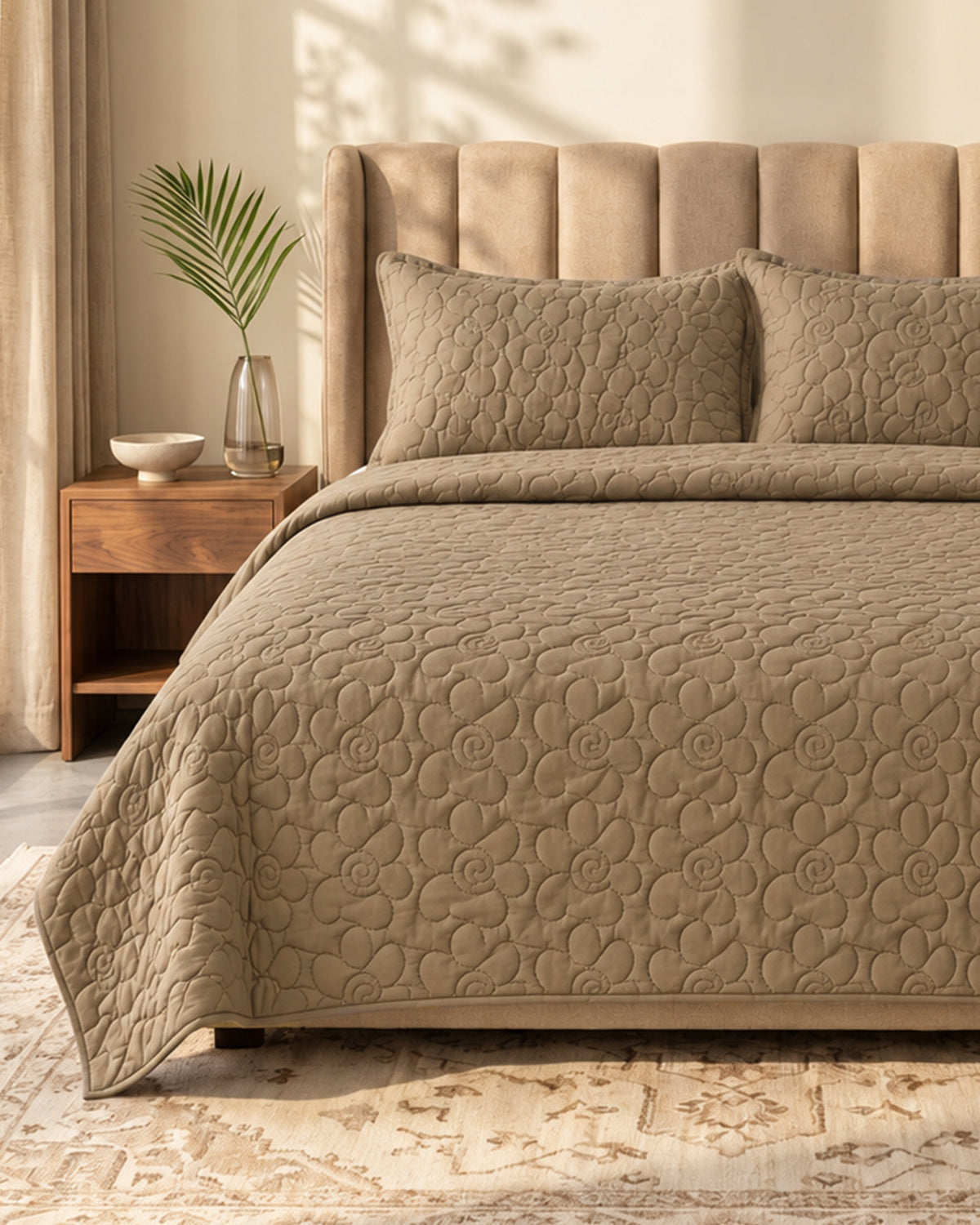 Sera 8 Pieces Bed Set