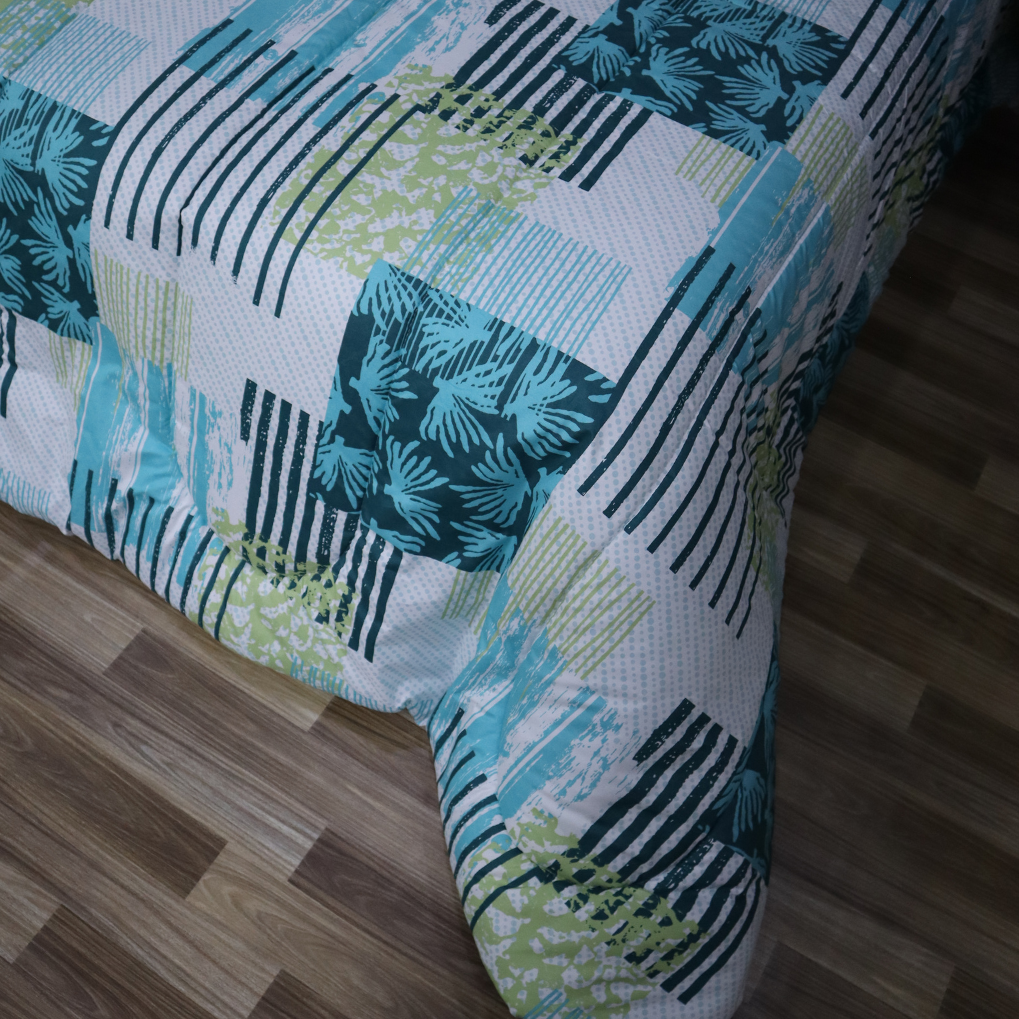 Printed King Bed Comforter - Wave