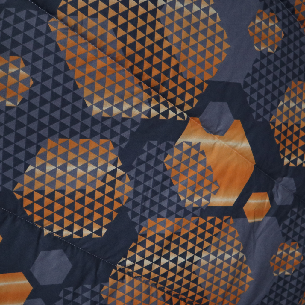 Printed King Bed Comforter - Carbon Comb