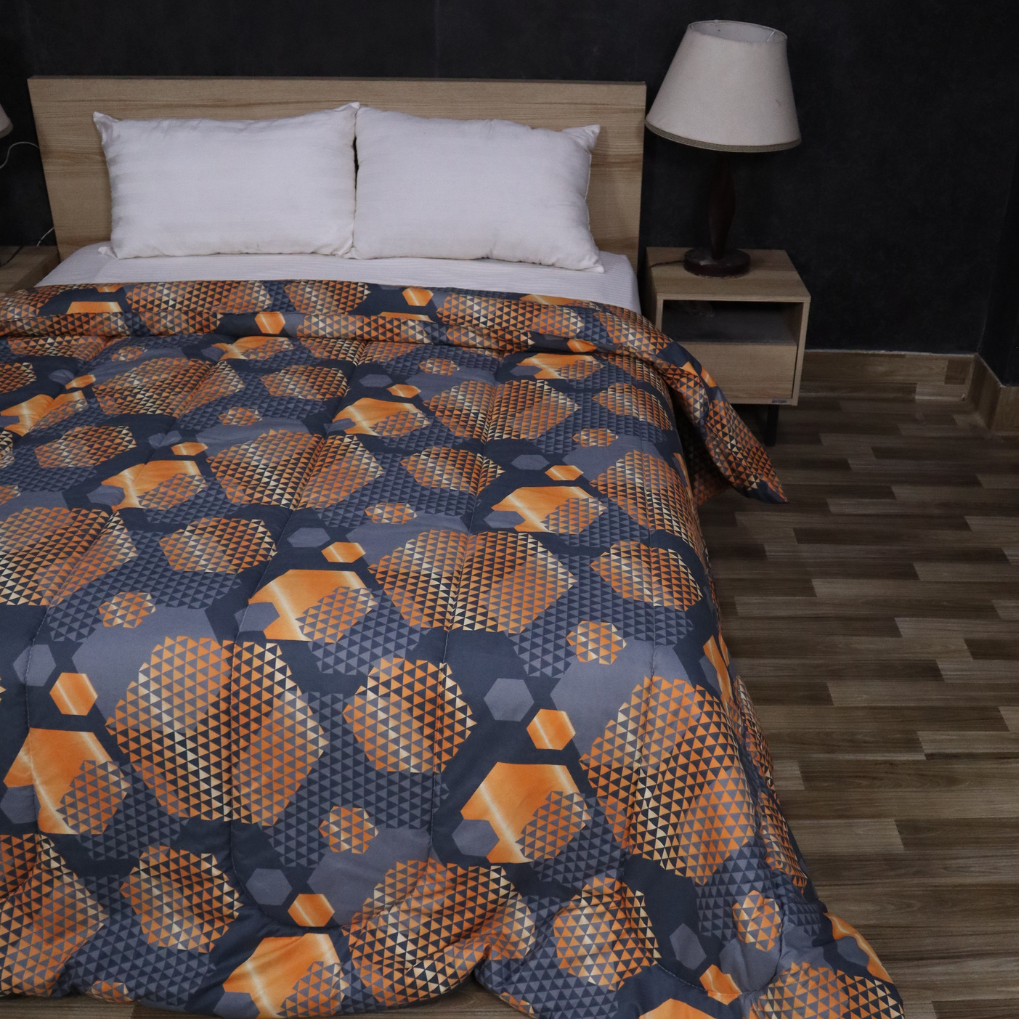 Printed King Bed Comforter - Carbon Comb