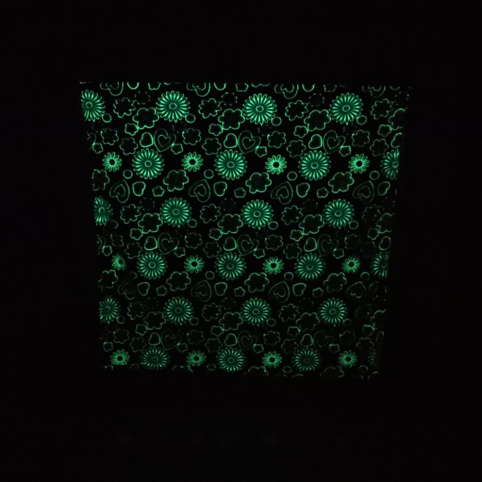 Lumina Glow In The Dark AC Blanket-Daisy