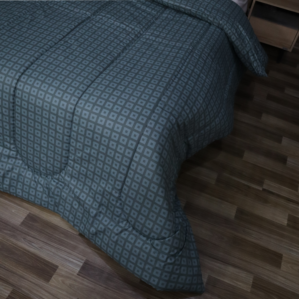 Printed King Bed Comforter - Leaf Grid