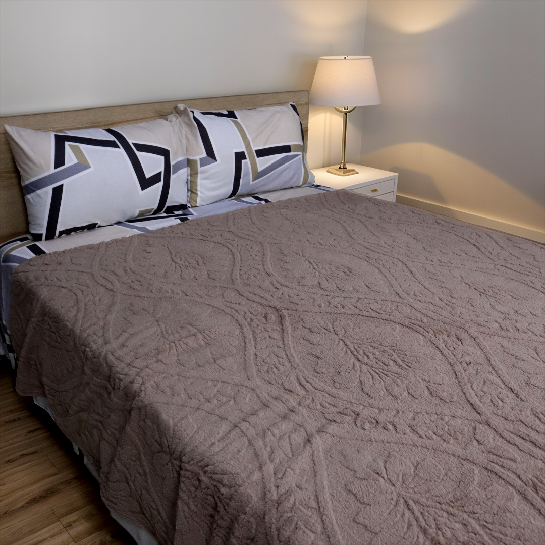 Sherpa Jacquard Throw Blanket - Brown