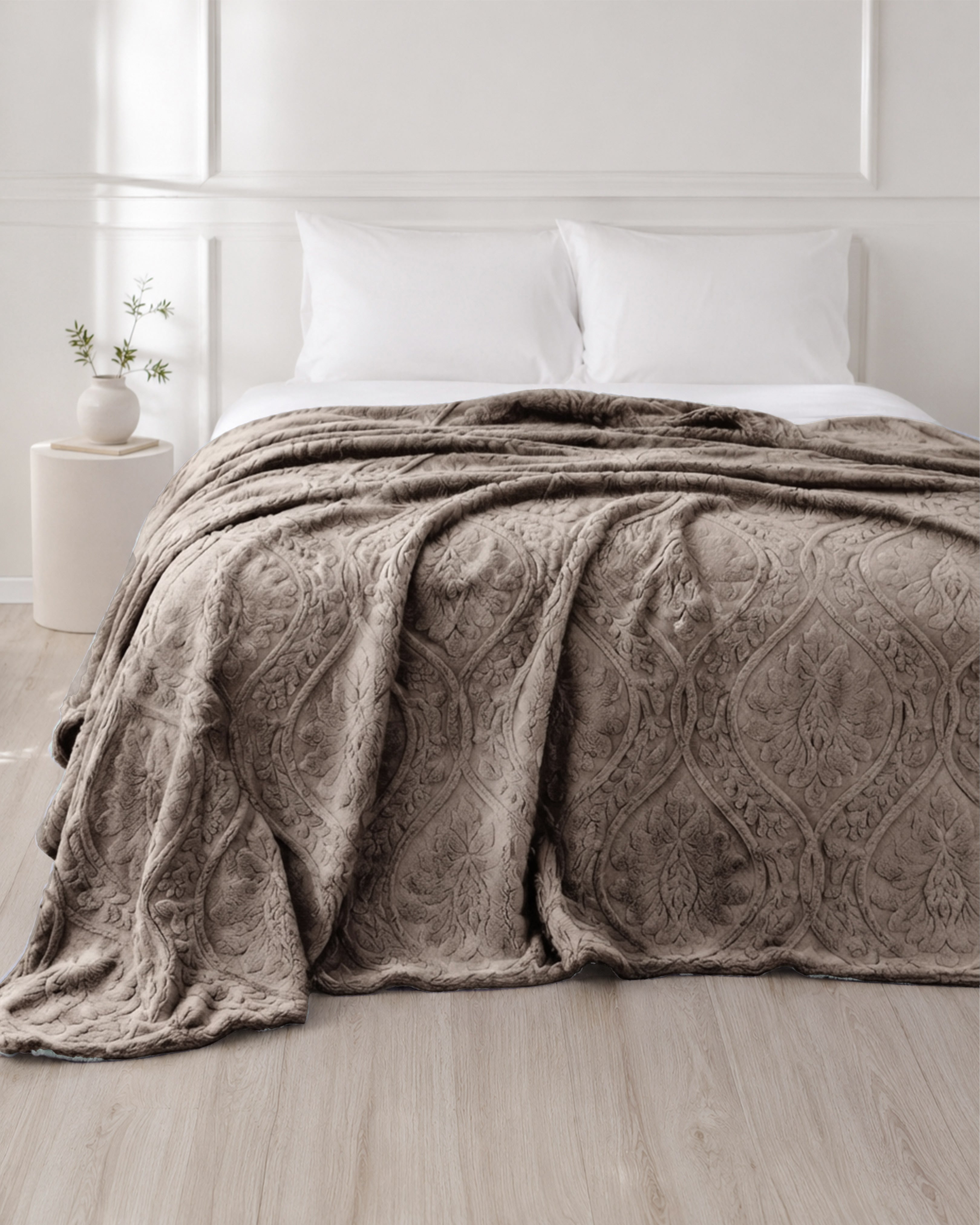 Sherpa Jacquard Throw Blanket - Brown
