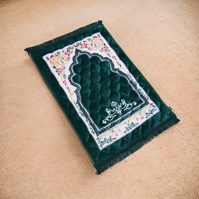 Sujood Prayer Mat Gift Box- Jinan