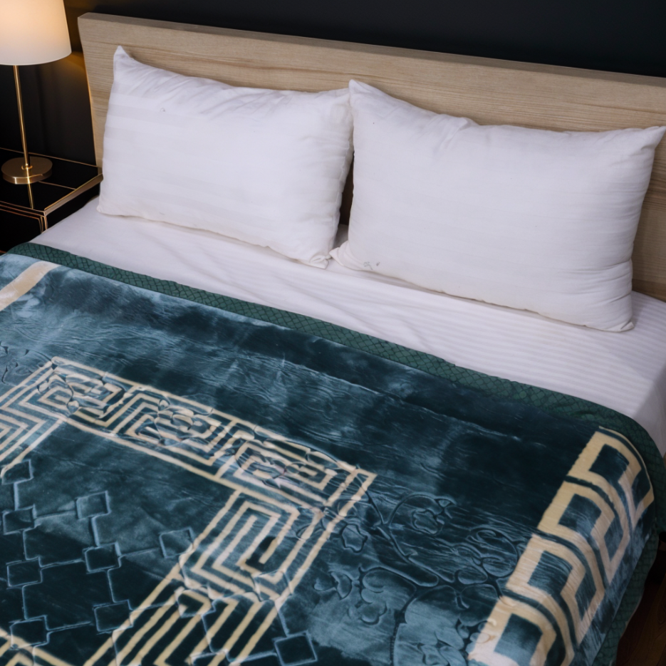 Moonlight Cloudy Bed Blanket - Teal